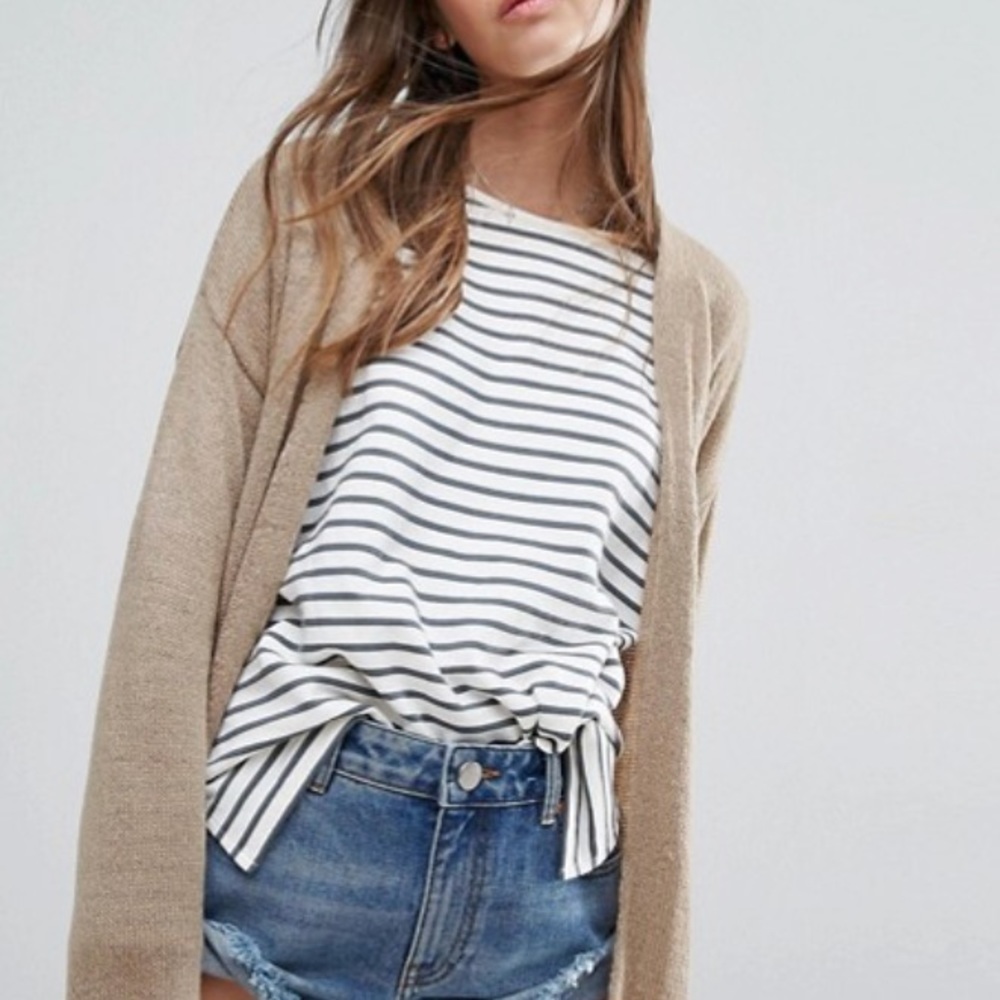 Light knit cardigan